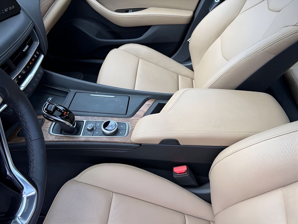 Used 2025 Silver Cadillac Premium Luxury image 20