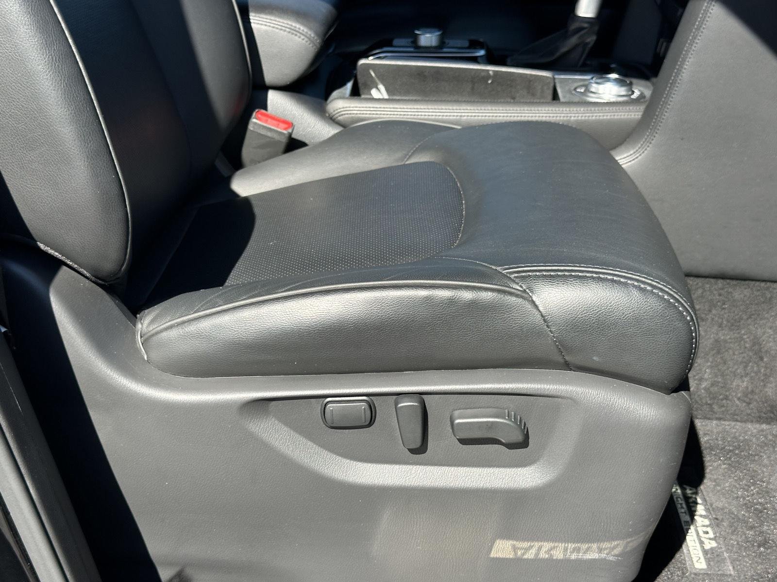 Used 2023 Super Black Nissan SL image 15
