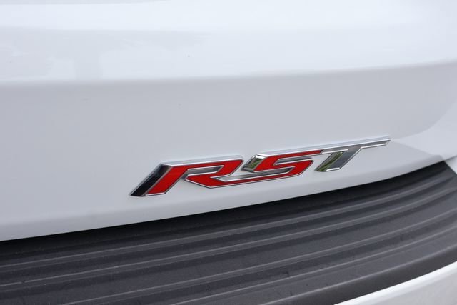 Used 2021 SUMMIT WHITE Chevrolet RST image 7