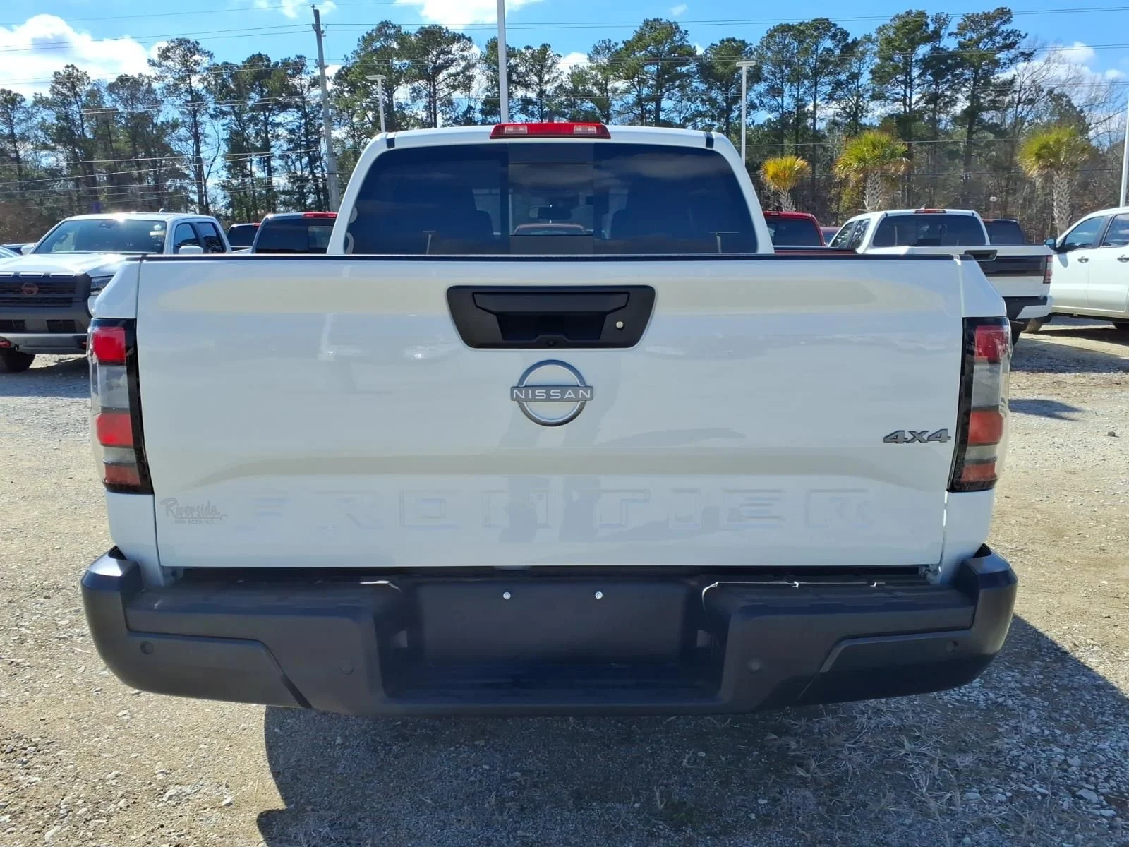 New 2026 Glacier White Nissan Crew Cab S image 2
