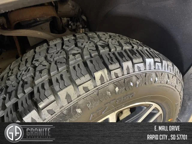 Used 2019 Gray GMC AT4 image 24
