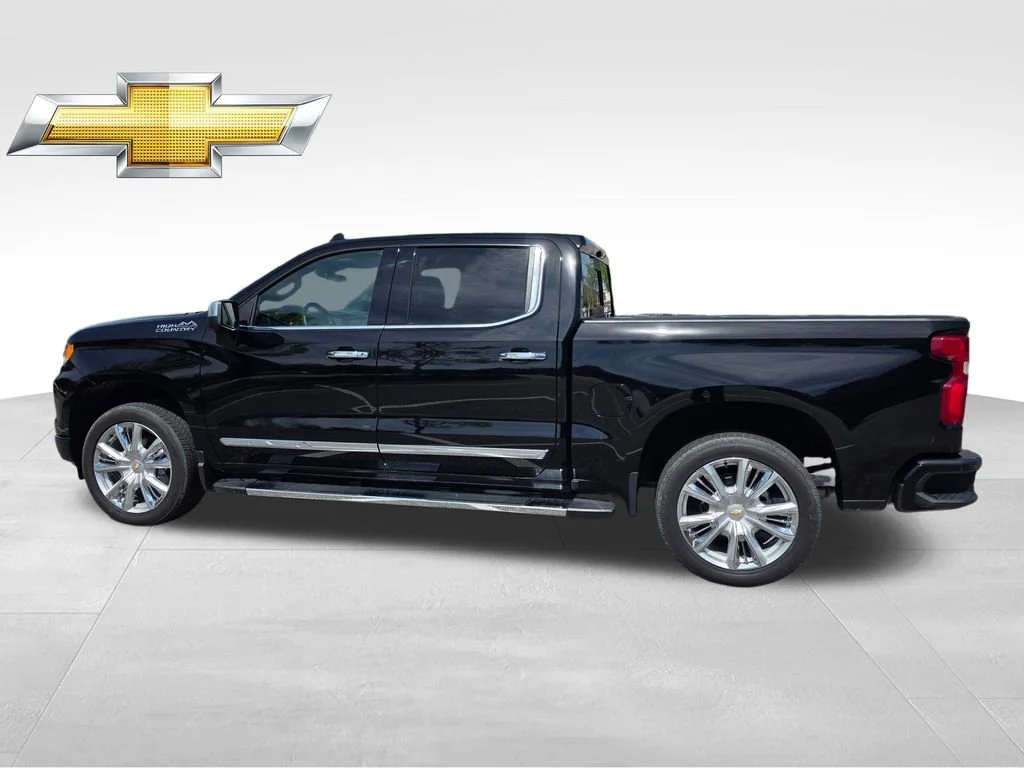 Used 2025 Black Chevrolet High Country image 4