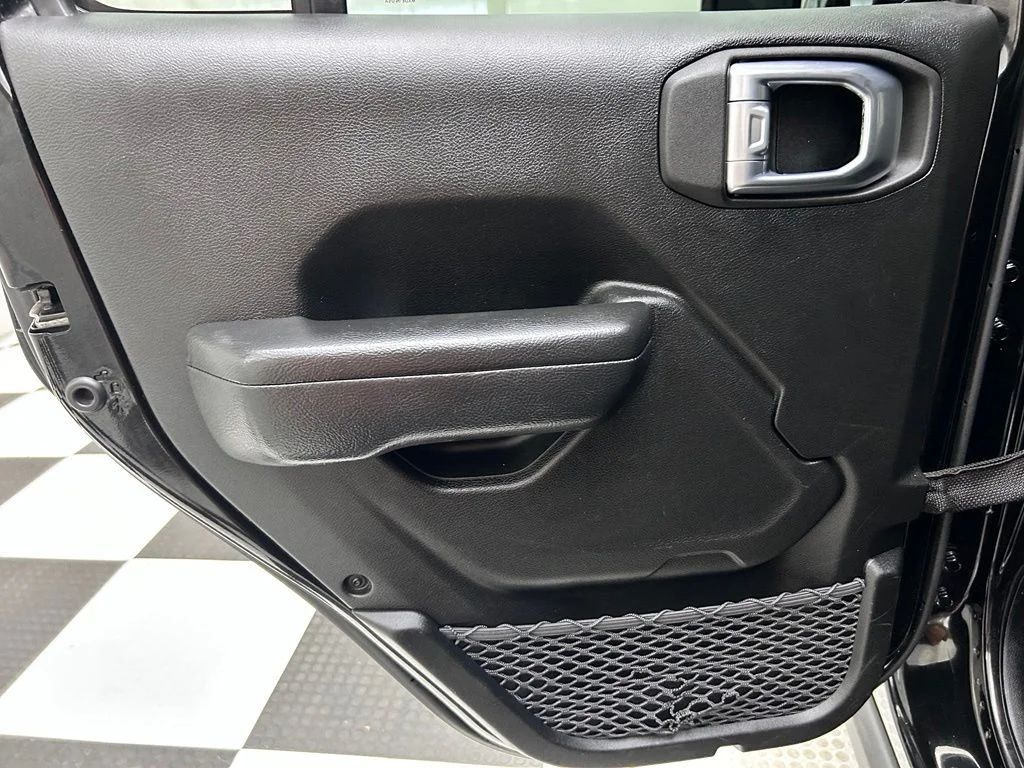 Used 2023 Black Jeep Rubicon image 13