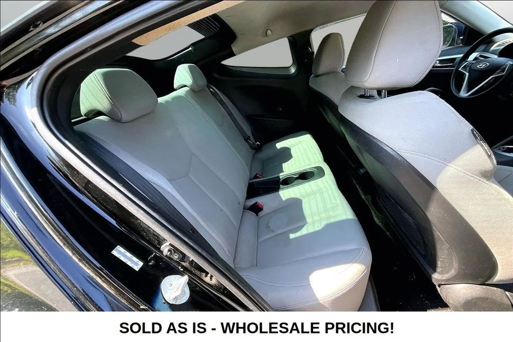 Used 2012 Black Hyundai Base image 25