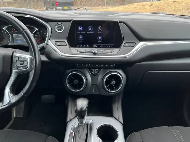 Used 2020 Silver Ice Metallic Chevrolet LT image 19