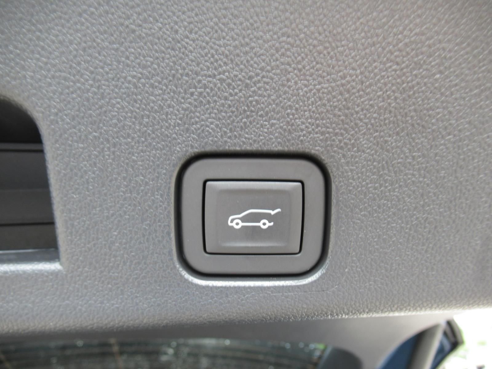 Used 2026 Blue Buick Preferred image 35