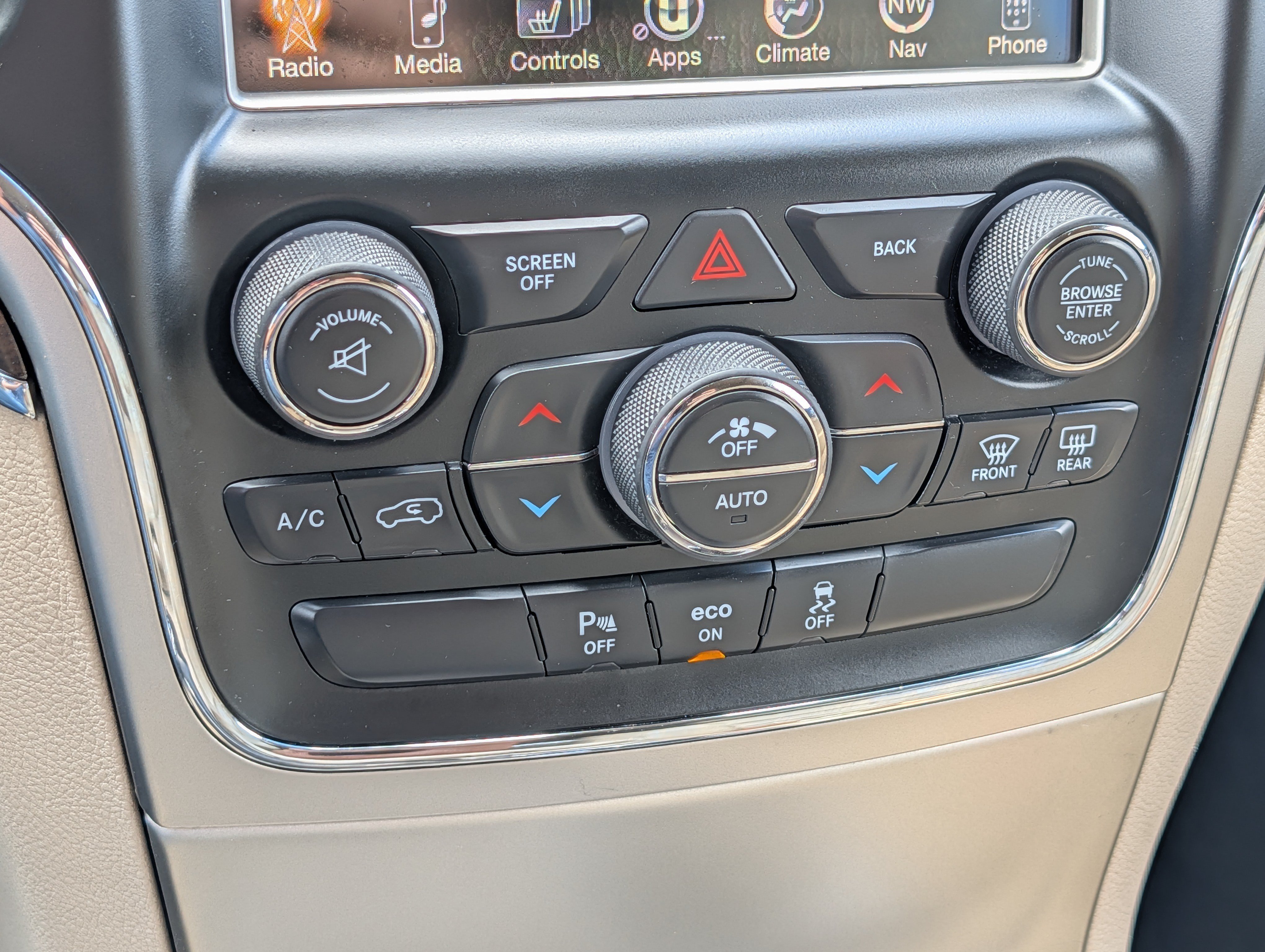 Used 2015 Brilliant Black Crystal Pearlcoat Jeep Limited image 23