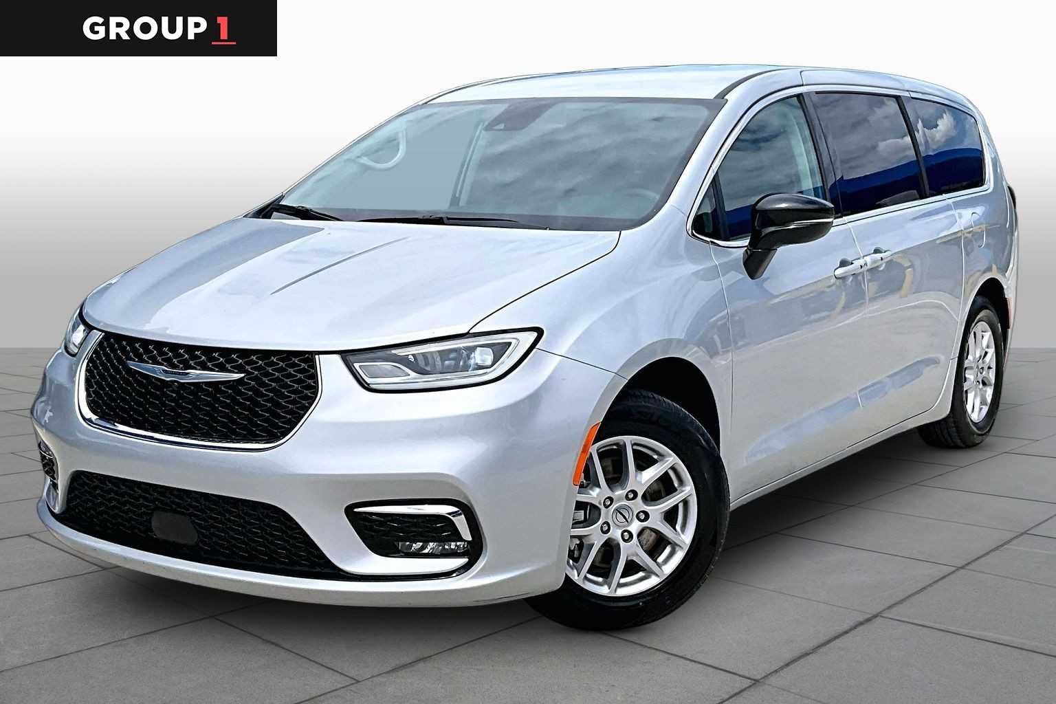 2024 Chrysler Pacifica Touring L