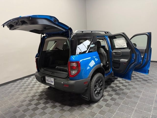New 2025 Velocity Blue Metallic Ford Badlands® image 25