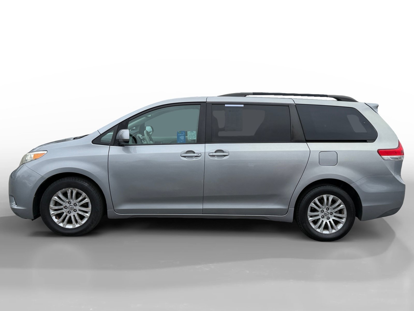 Used 2012 Silver Sky Metallic Toyota XLE image 2