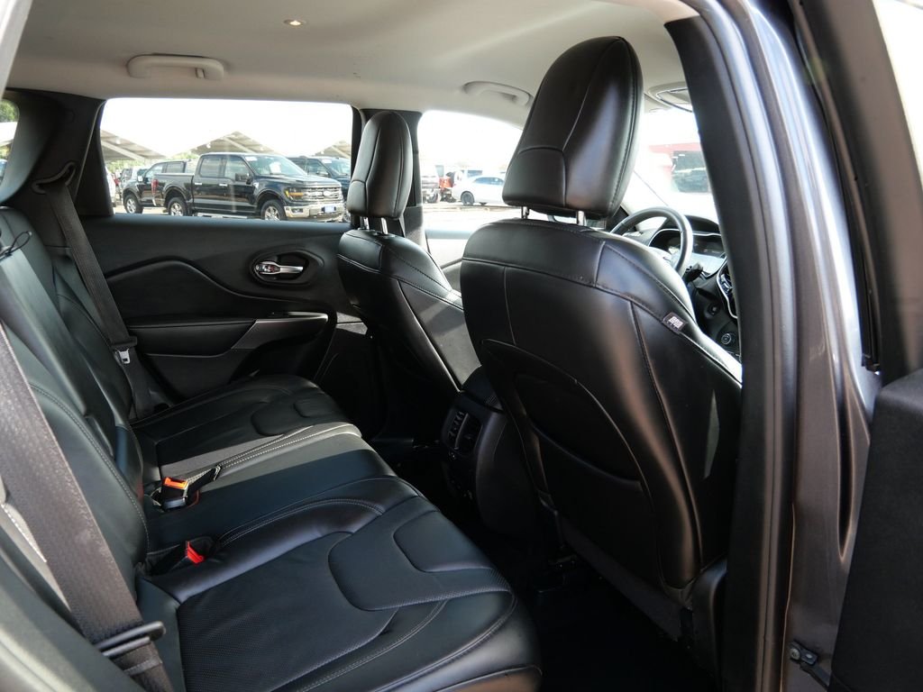 Certified Used 2020 Gray Jeep Limited image 13