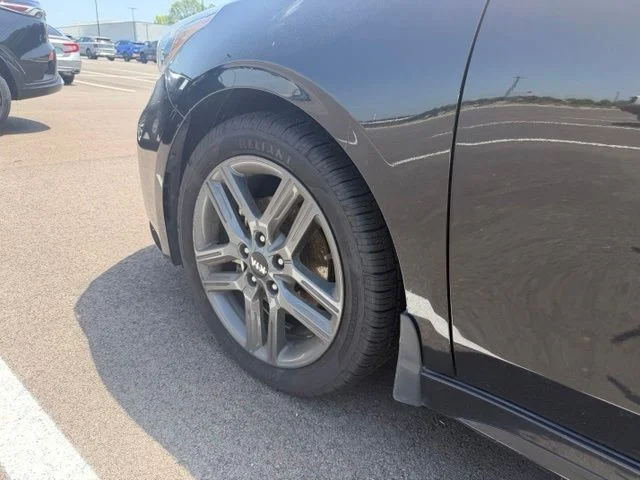 Used 2021 Black Kia GT-Line image 8