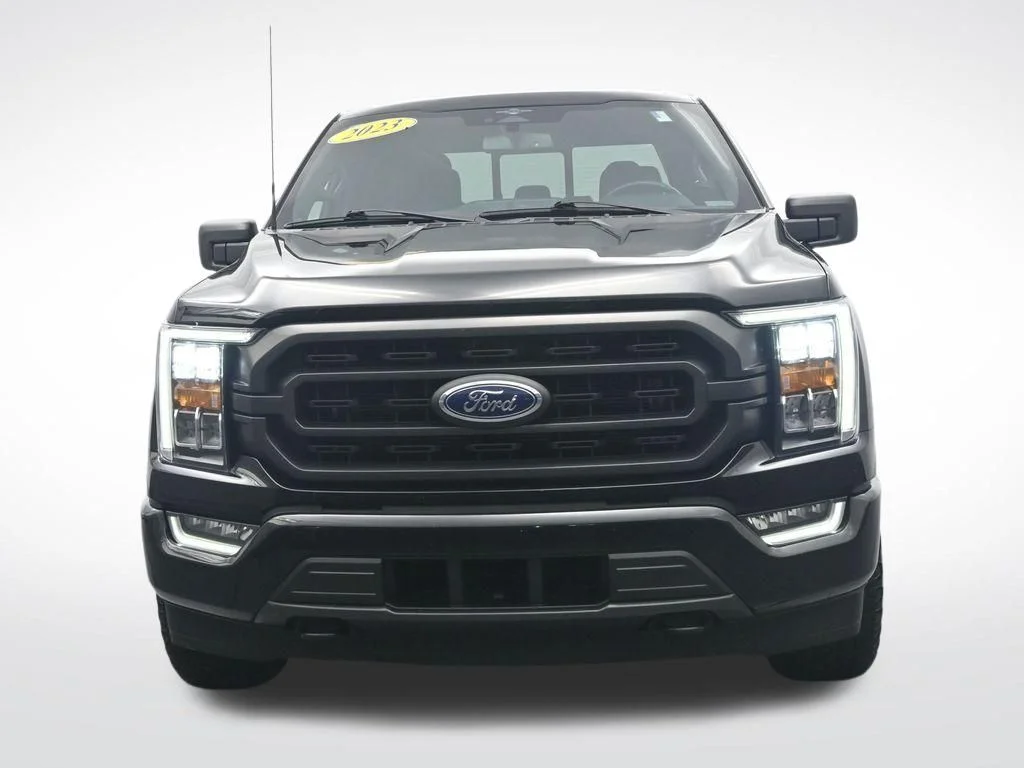 Used 2023 Black Ford XLT image 2