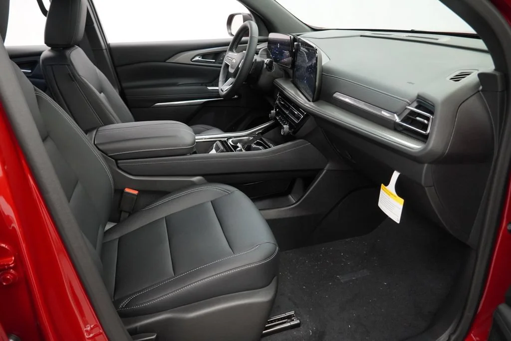 2027 Chevrolet Traverse LT - Photo 30