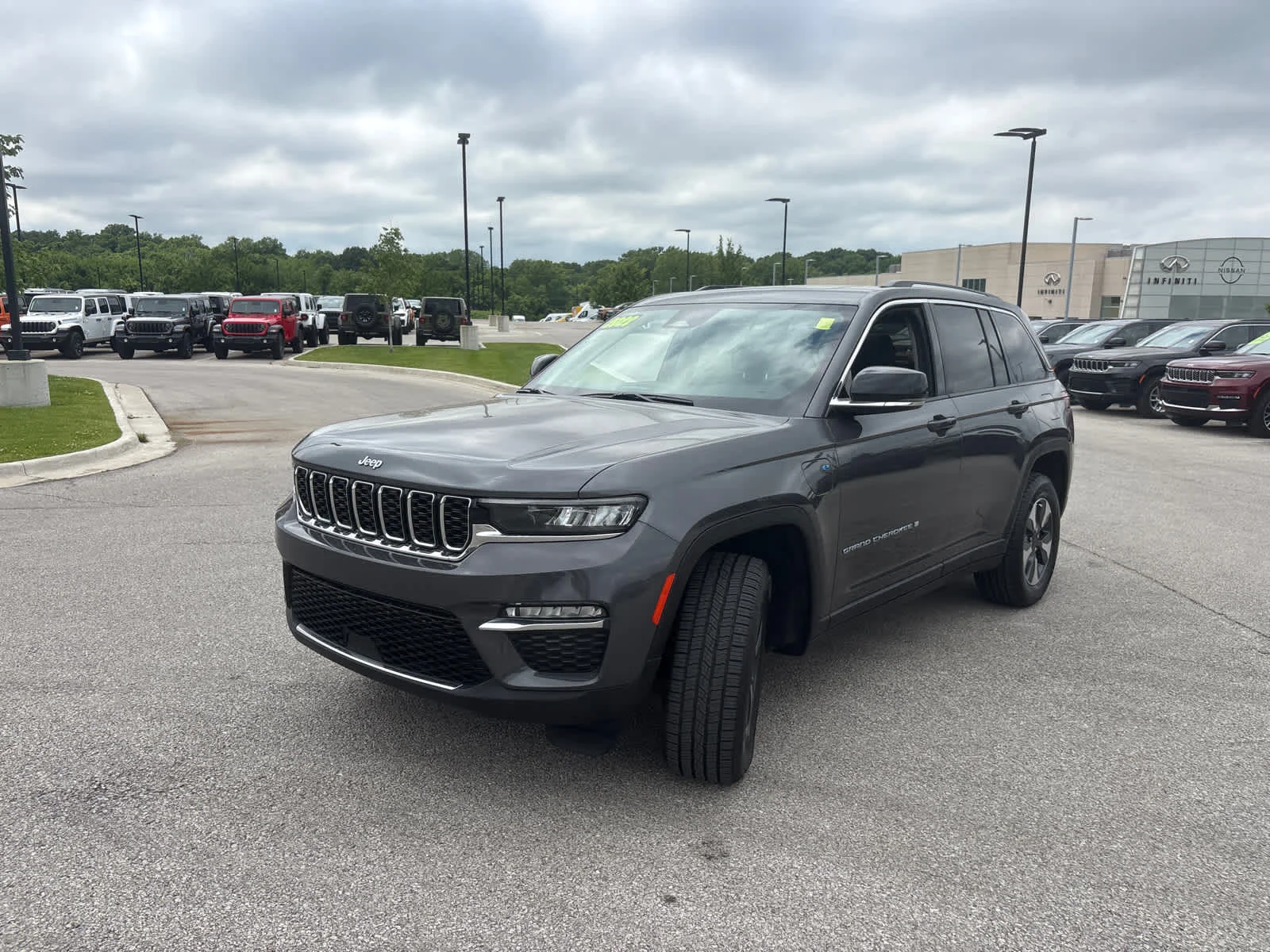 Used 2022 Baltic Gray Metallic Clearcoat Jeep  image 4