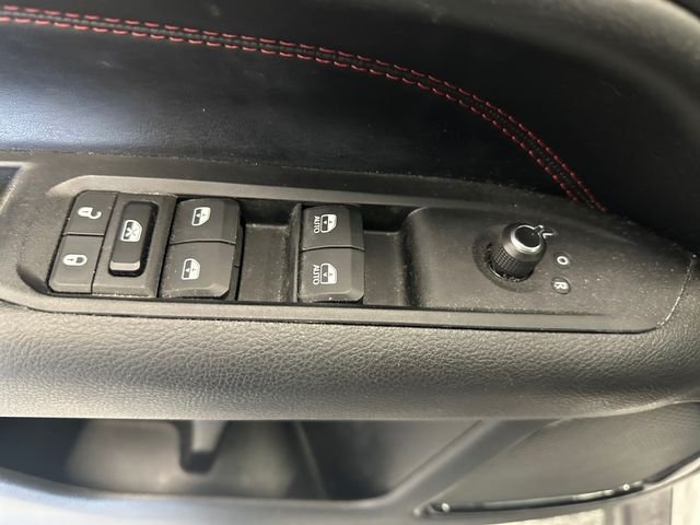 Used 2022 White Jeep Trailhawk image 19