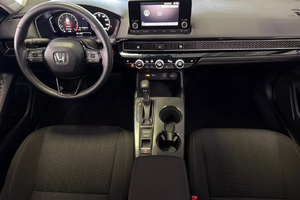 Used 2023 Meteorite Gray Metallic Honda EX image 18