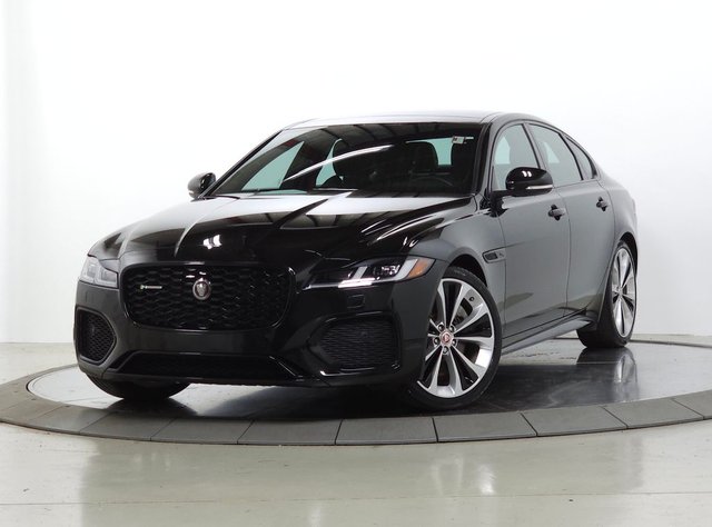 2022 Jaguar XF R-Dynamic SE