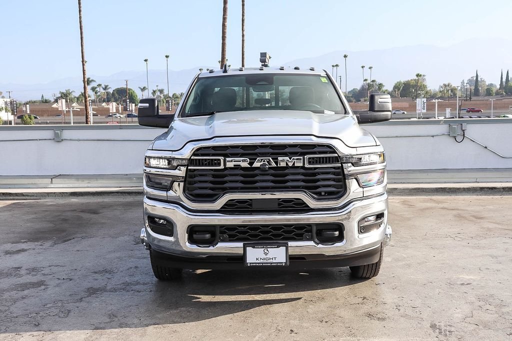 New 2026 Silver Ram Tradesman image 3
