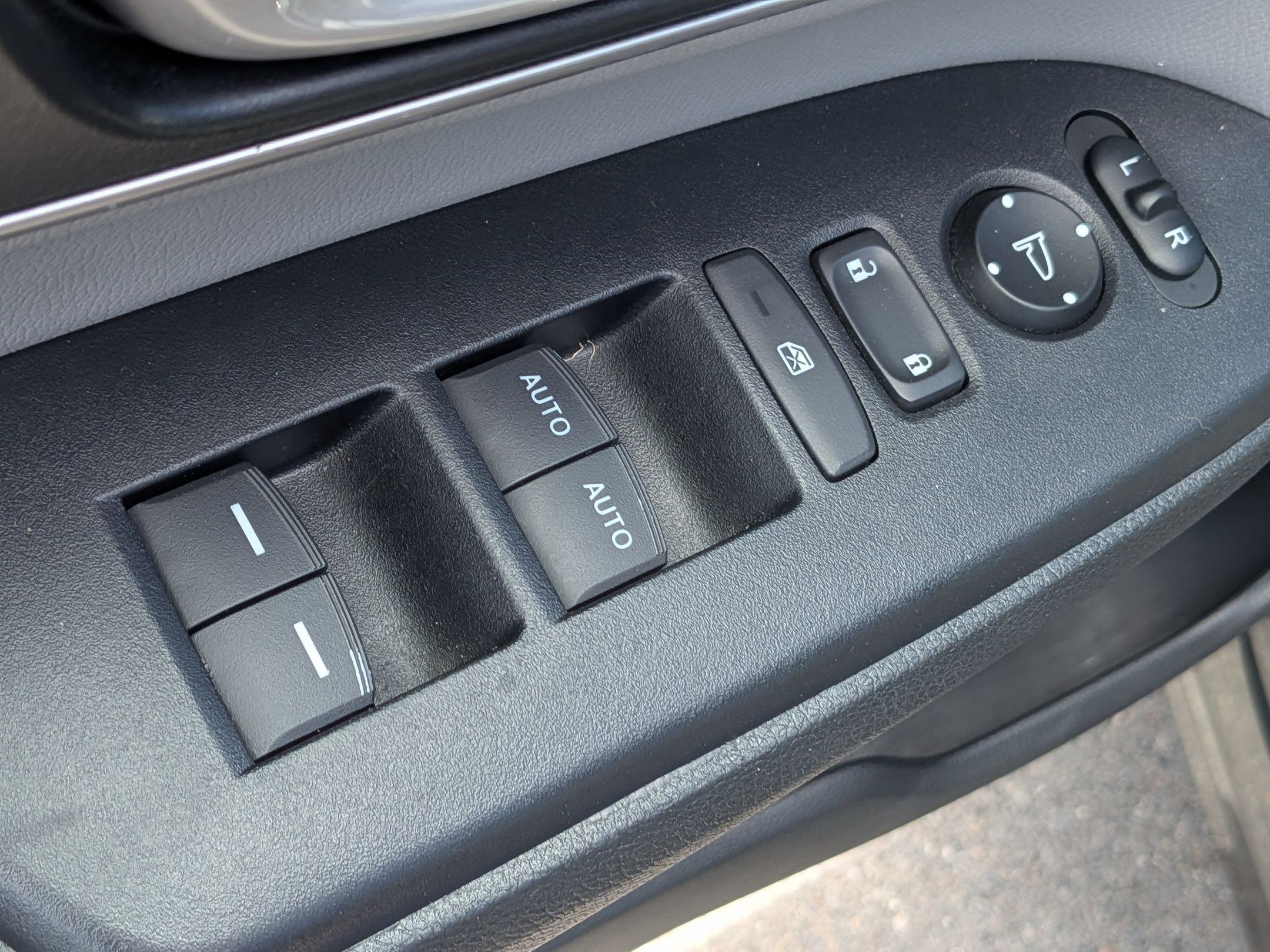 2022 Honda CR-V Touring - Photo 13
