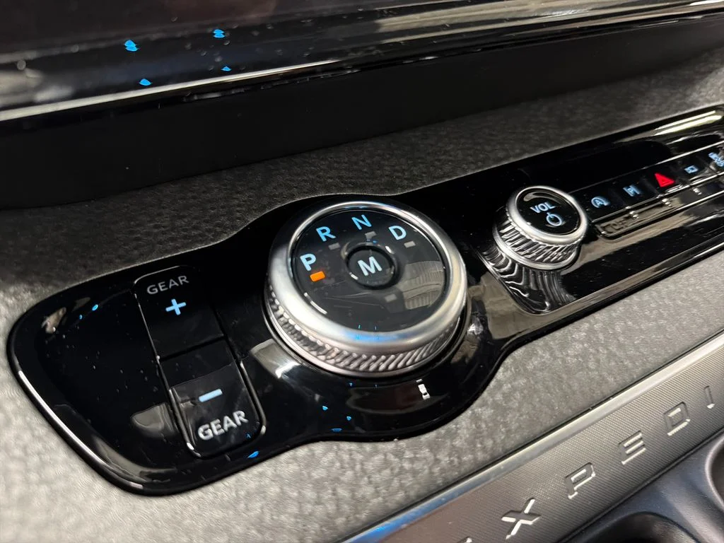 New 2026 Gray Ford Tremor image 28