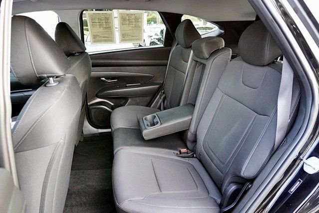 Used 2025 Black Hyundai SE image 16