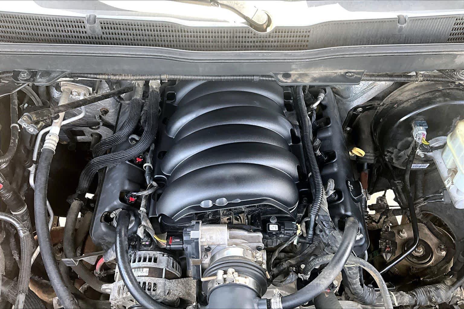 Used 2015 Black Chevrolet LS image 32