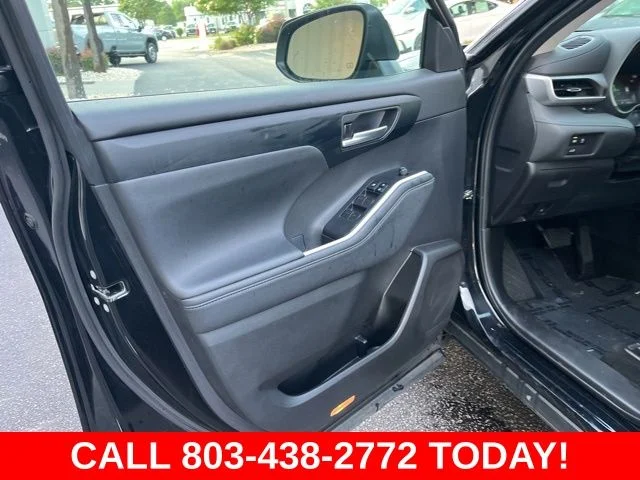 Used 2024 Black Toyota XLE image 4