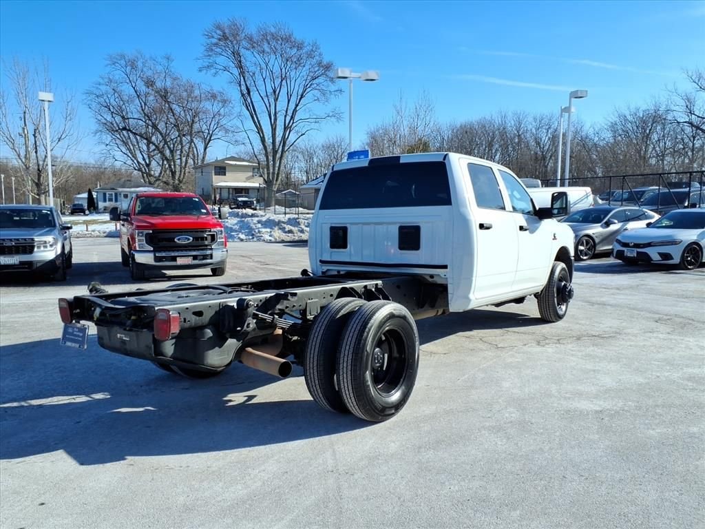 2023 RAM 3500 - Image 6