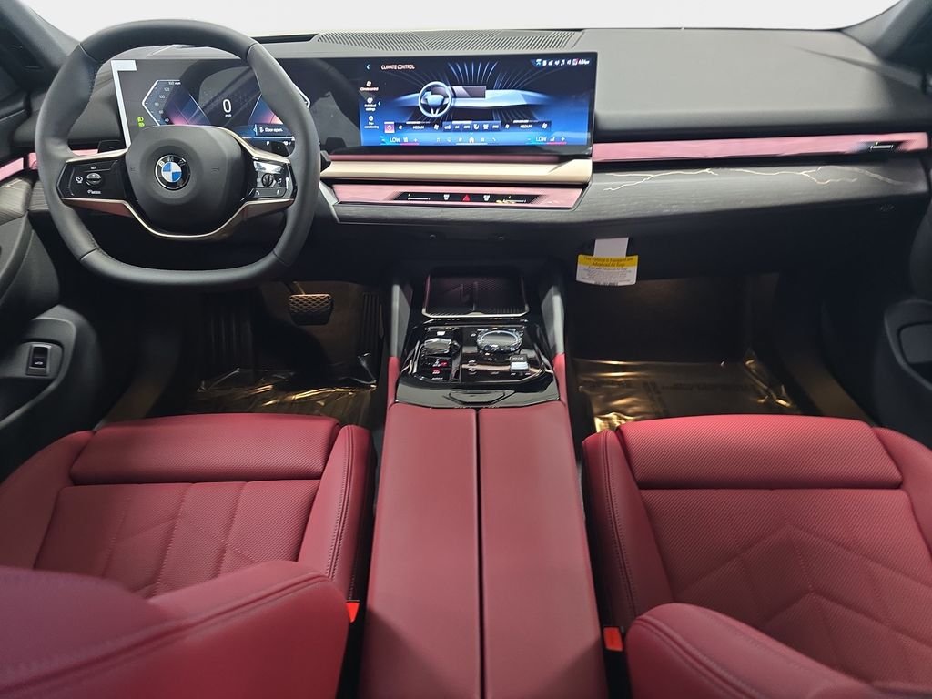 New 2027 Dark Graphite Metallic BMW 530i image 8