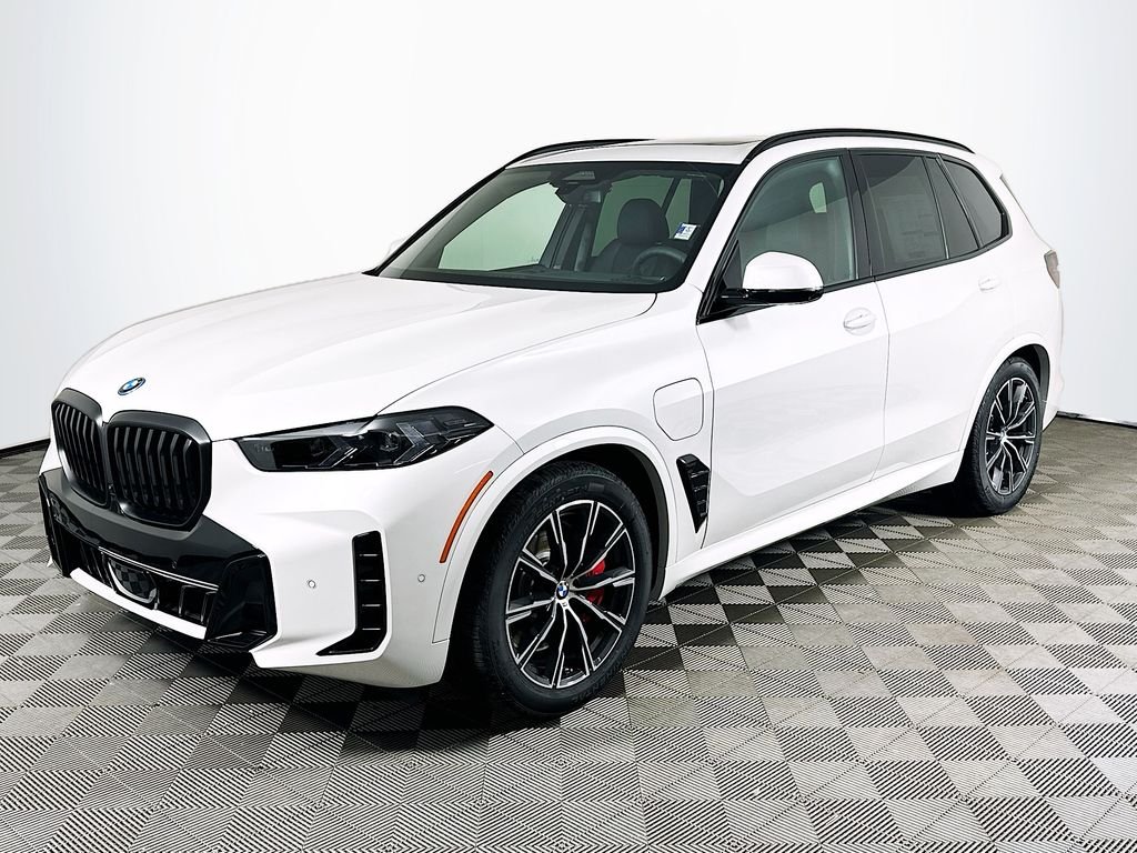 Used 2026 White Metallic BMW xDrive50e image 1