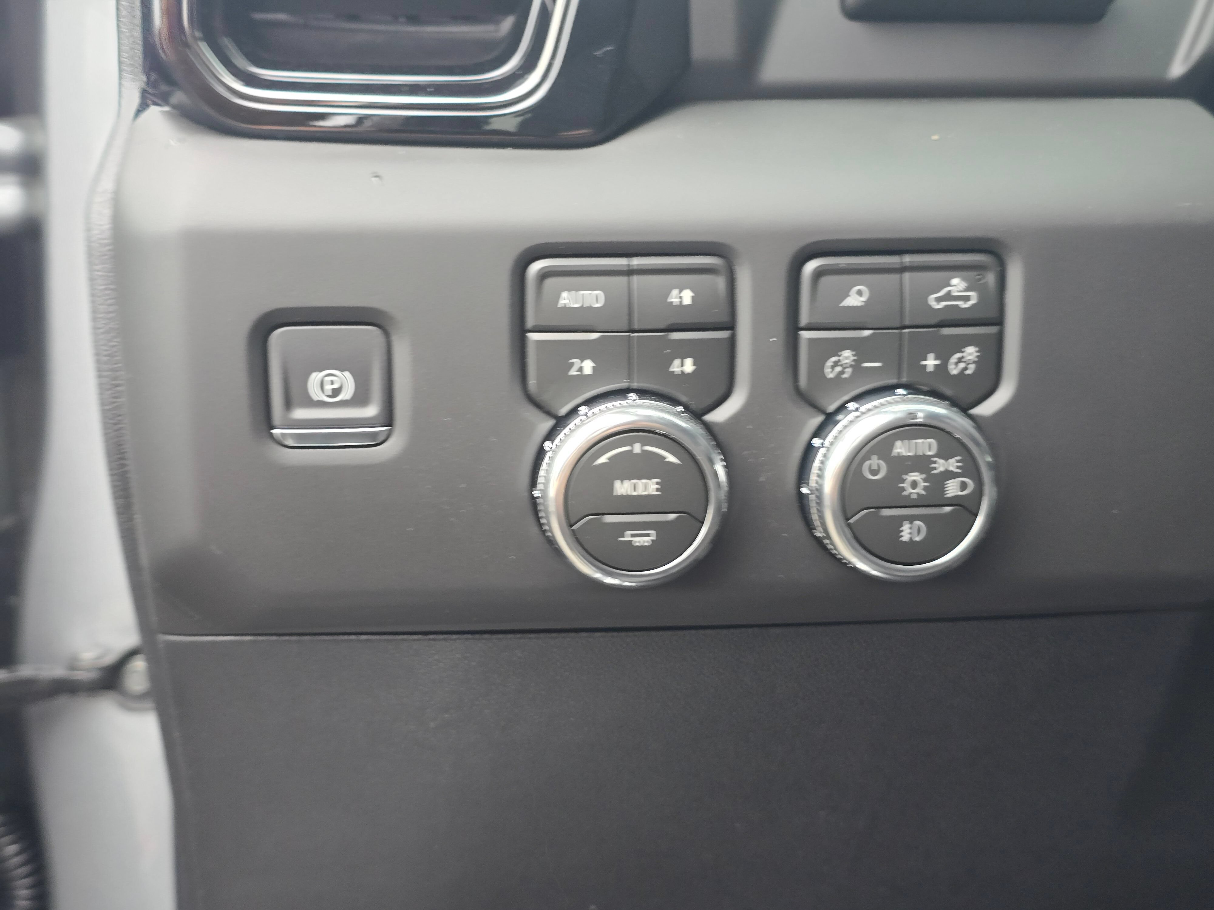 2026 GMC Sierra 2500HD AT4 - Photo 14
