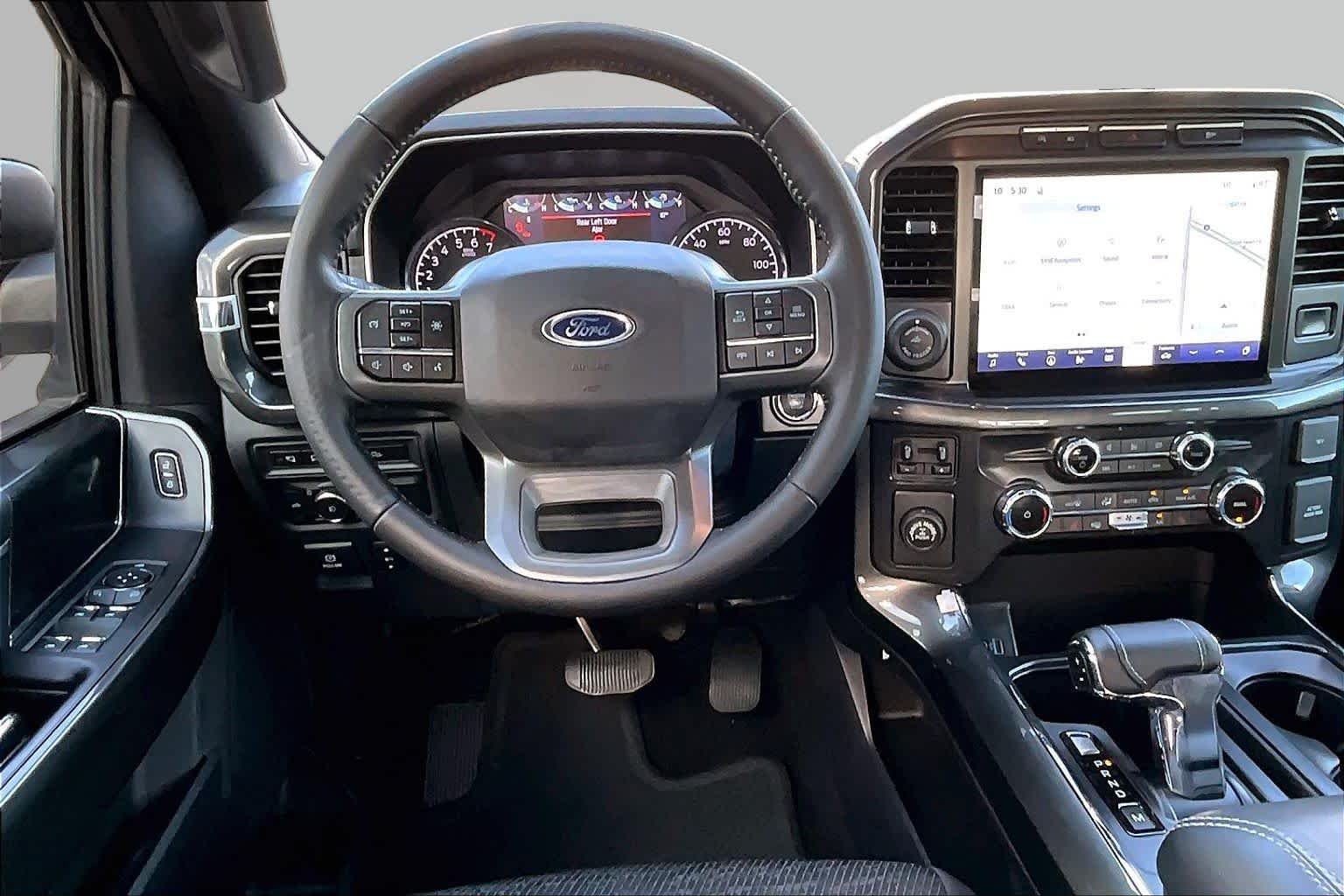 Used 2022 Oxford White Ford XLT image 8