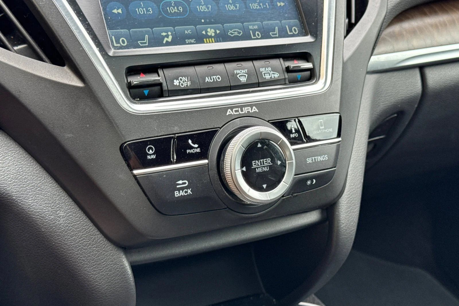 Used 2020  Acura Technology image 25