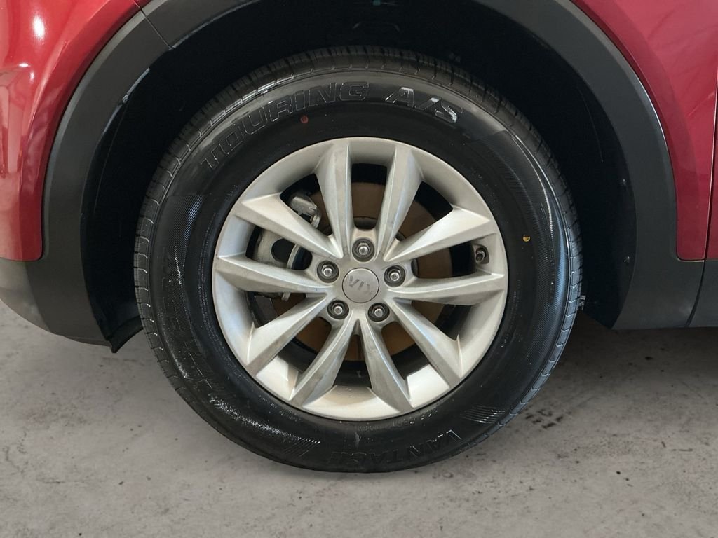 Used 2016 Red Kia LX image 9