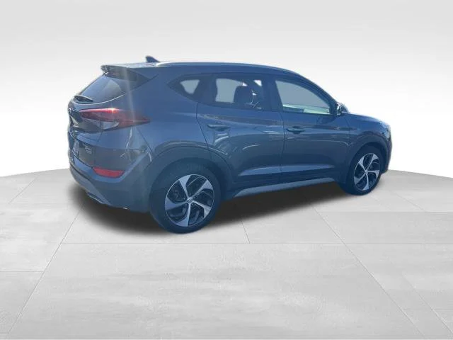 Used 2018 Gray Hyundai Sport image 6