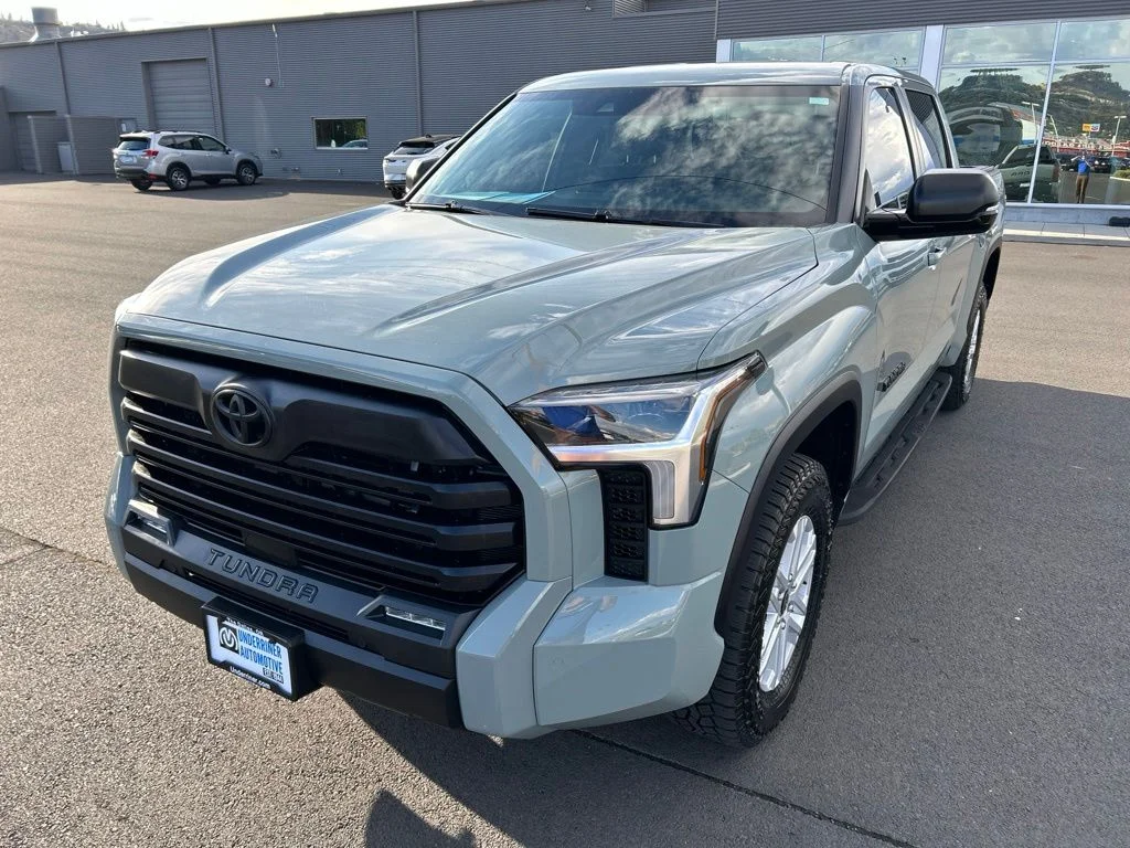 Used 2025 Lunar Toyota SR5 image 13