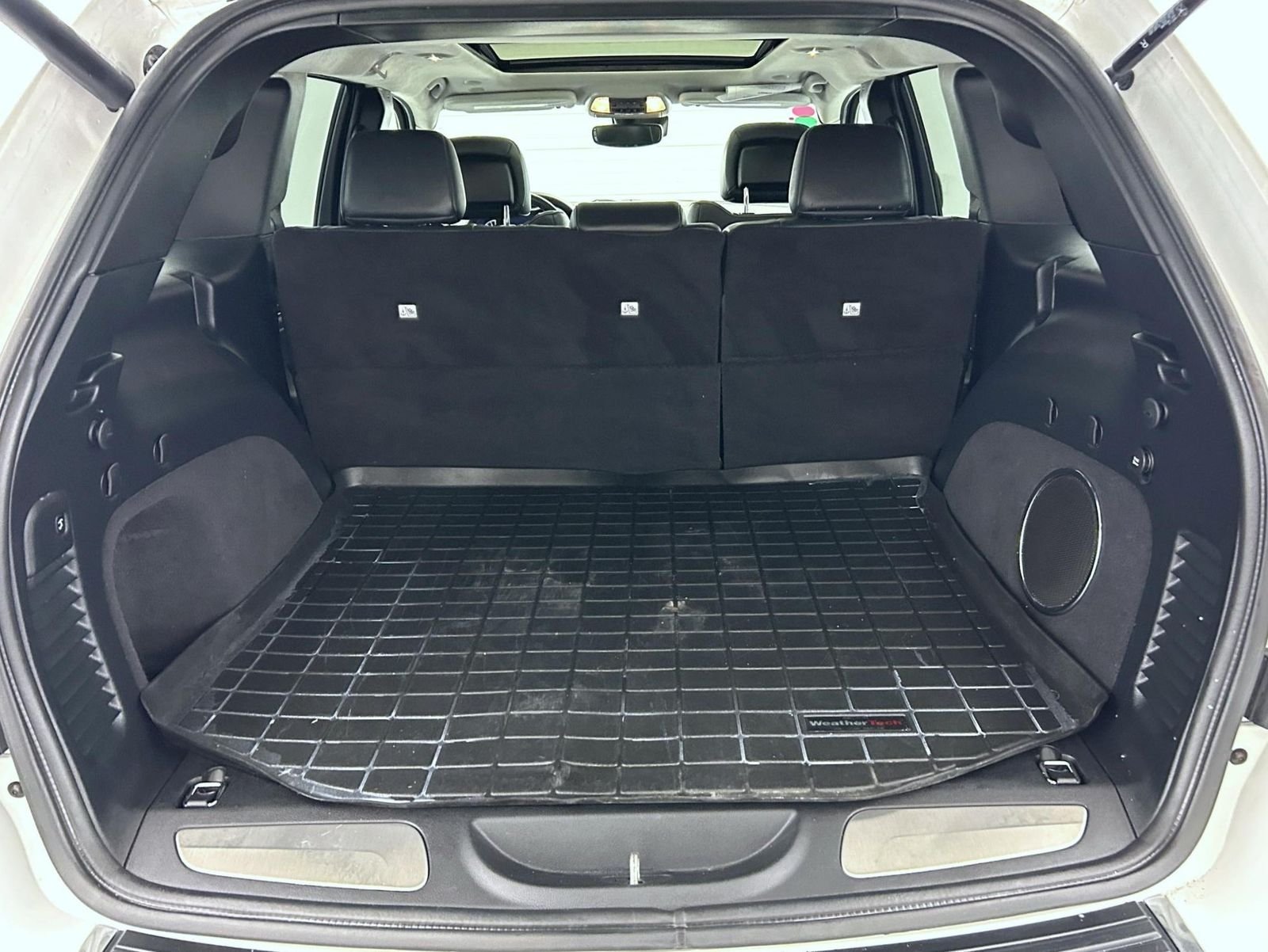 Used 2020 White Jeep Summit image 22