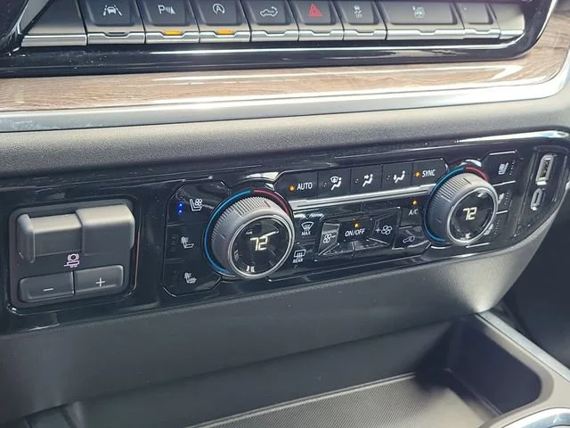 2025 Chevrolet Silverado 1500 LTZ - Photo 35