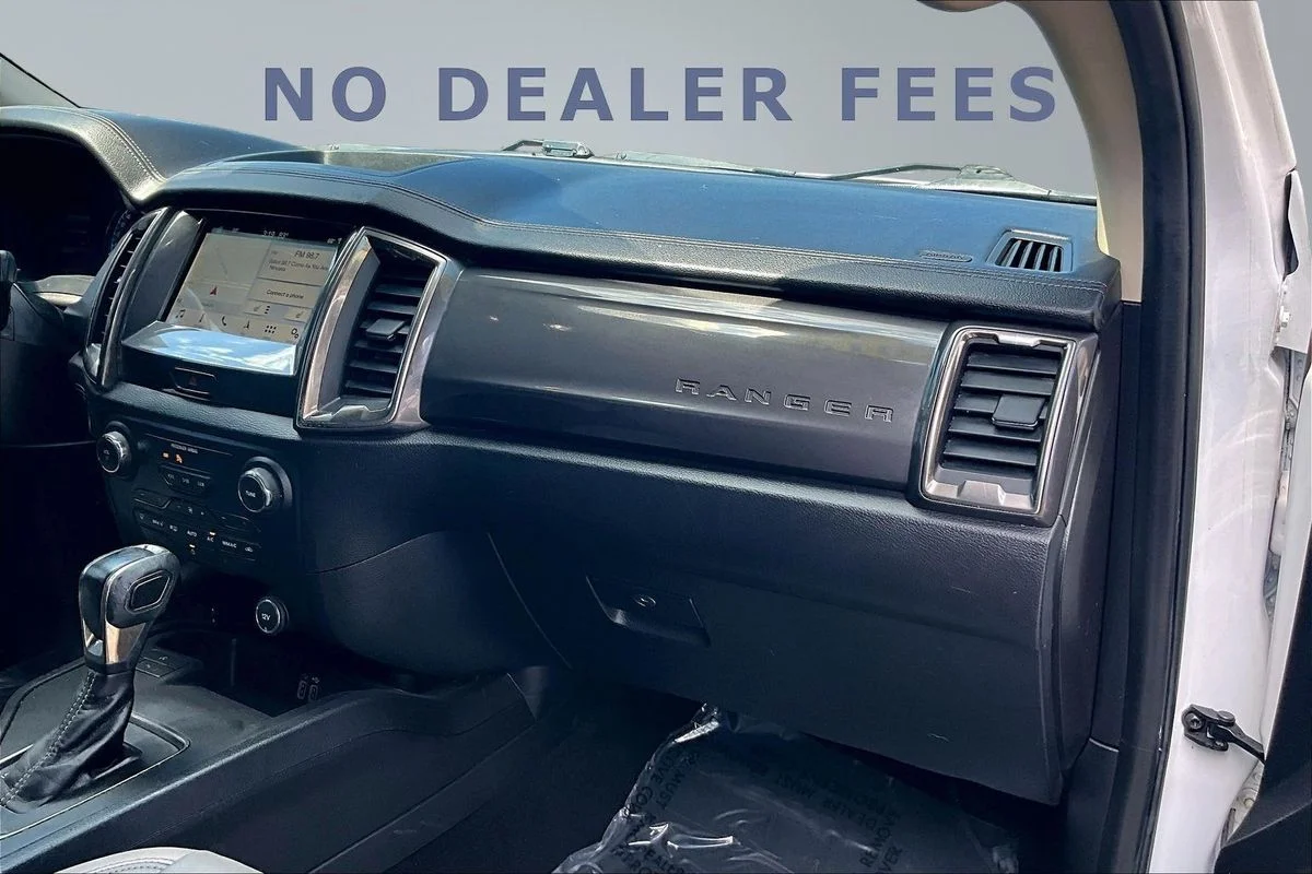 Used 2019  Ford LARIAT image 27