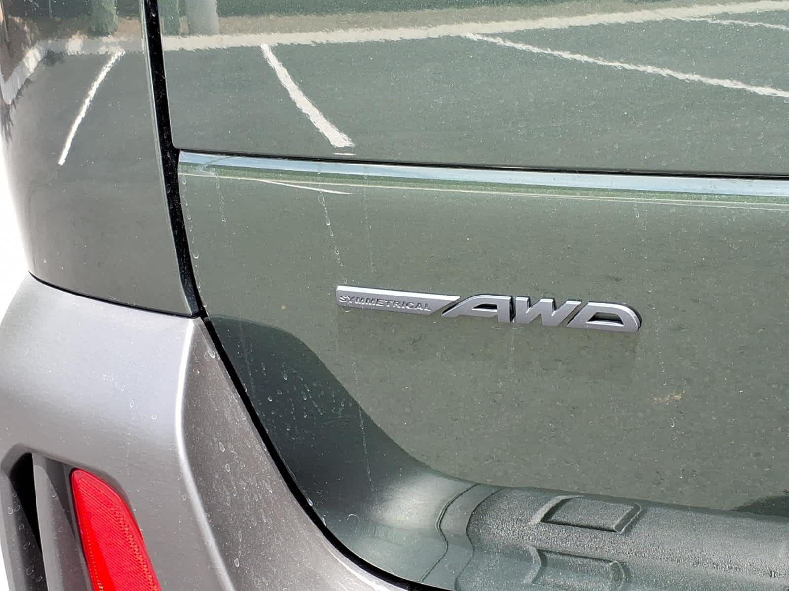 New 2026 DEEP EMERALD GREEN PEARL Subaru Premium image 10