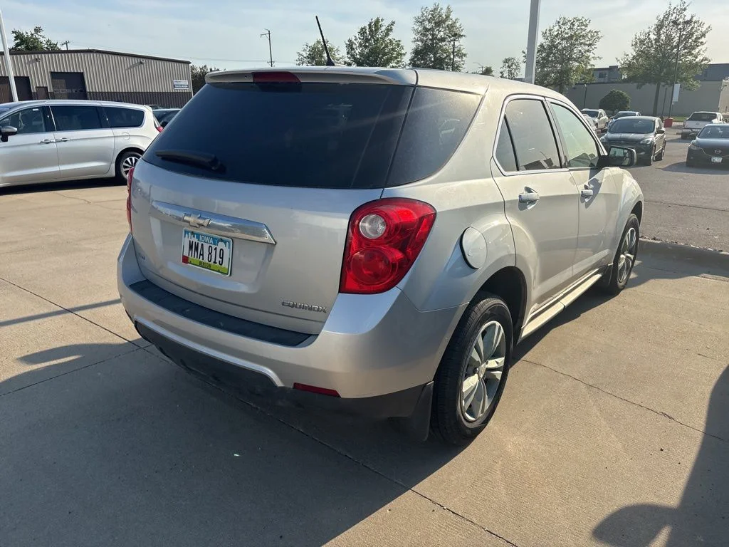 Used 2013 Silver Chevrolet LS image 5