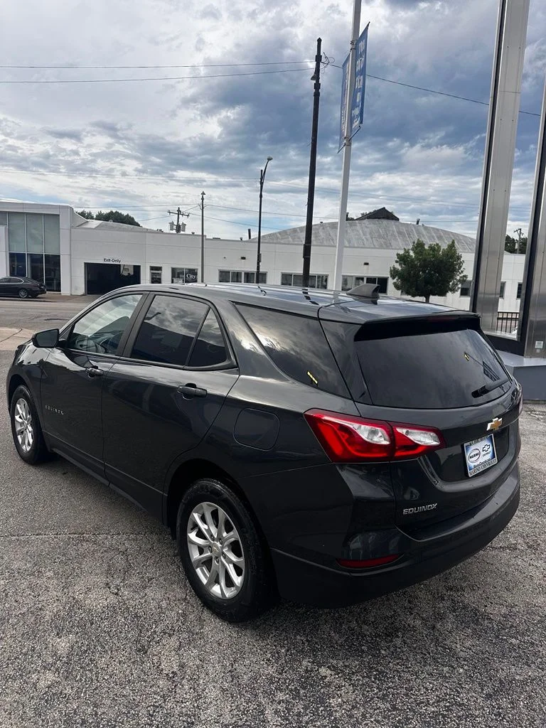 Used 2021 Gray Chevrolet LS image 5