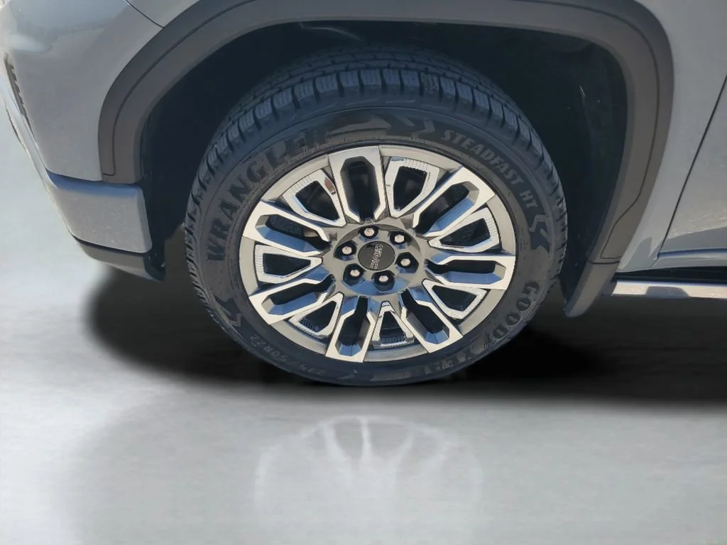 Used 2025 Thunderstorm Gray GMC Denali Ultimate image 26