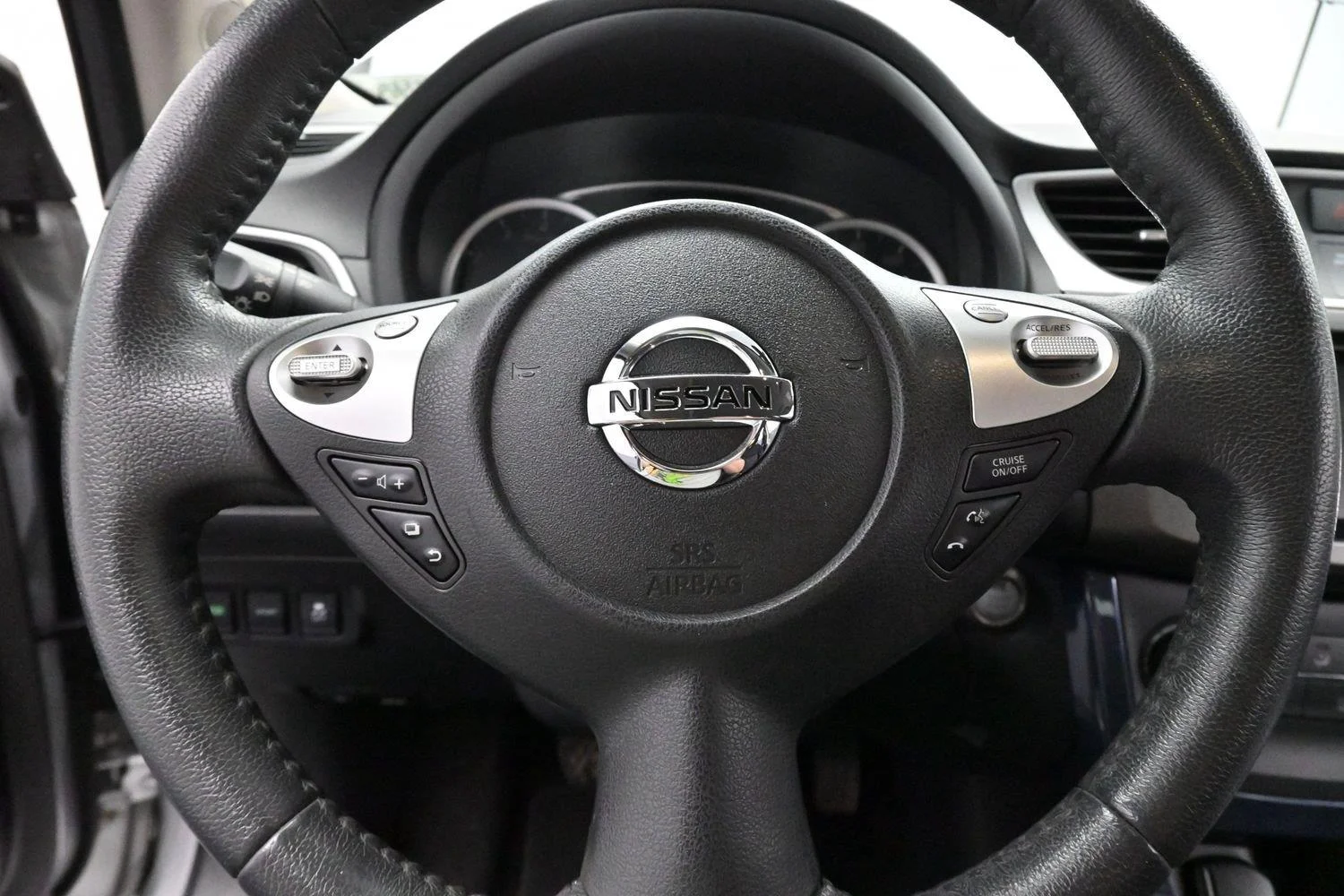 Used 2017 Brilliant Silver Nissan SR Turbo image 15