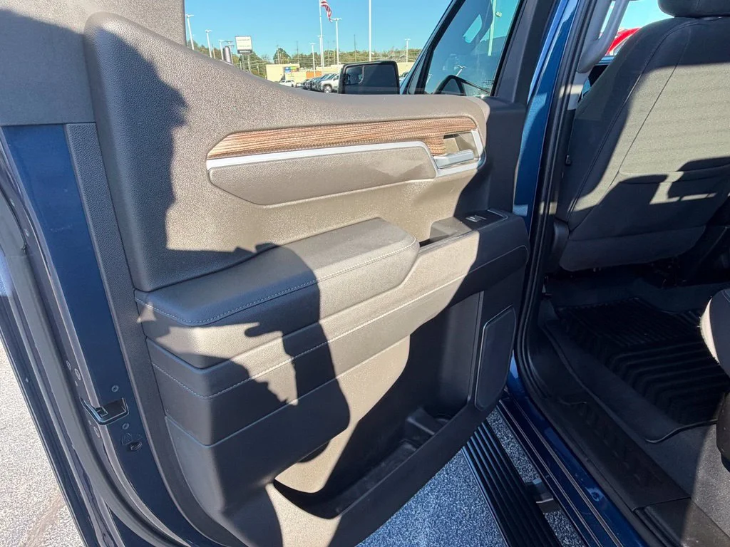 Used 2023 NORTHSKY BLUE METALLIC Chevrolet LT image 15