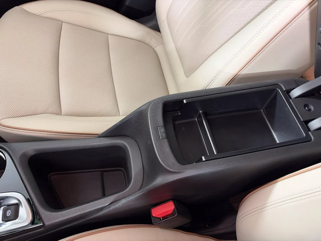 Used 2024 White Buick Avenir image 44