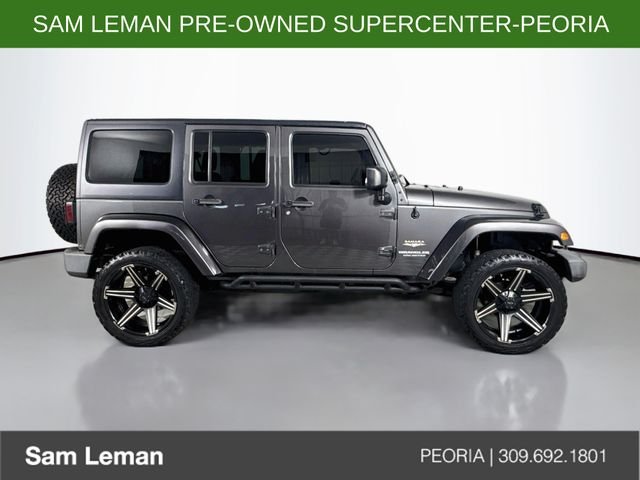 Used 2014 Gray Jeep Unlimited Sahara image 8