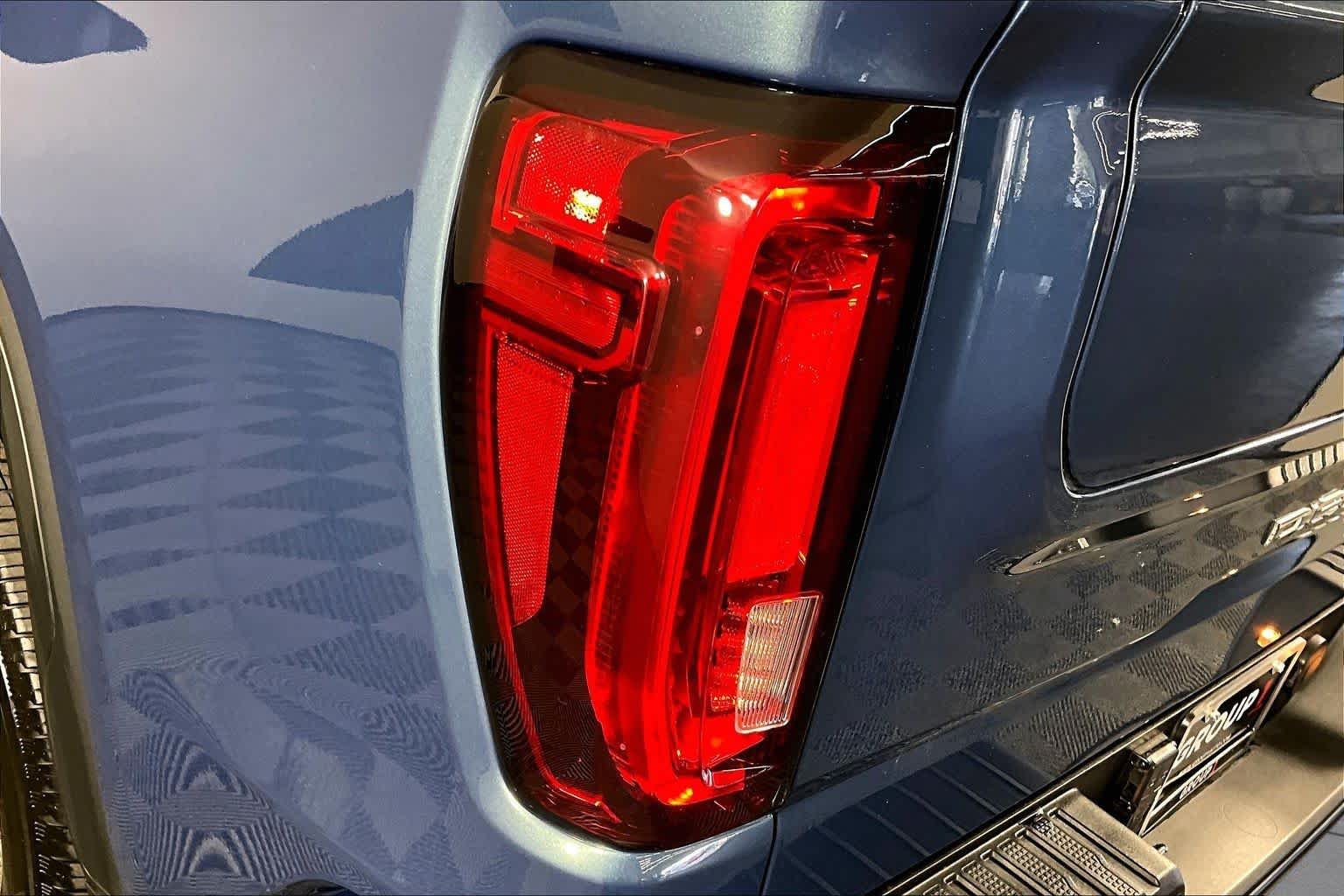 Used 2024 Downpour Metallic GMC Denali image 27