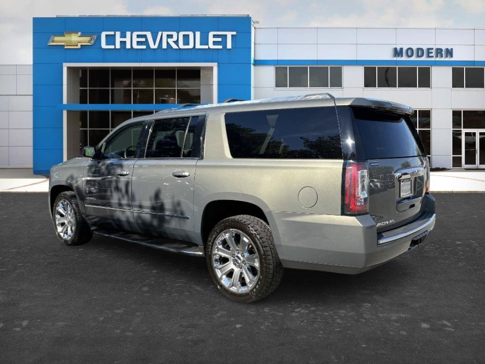 Used 2018 Mineral Metallic GMC Denali image 3